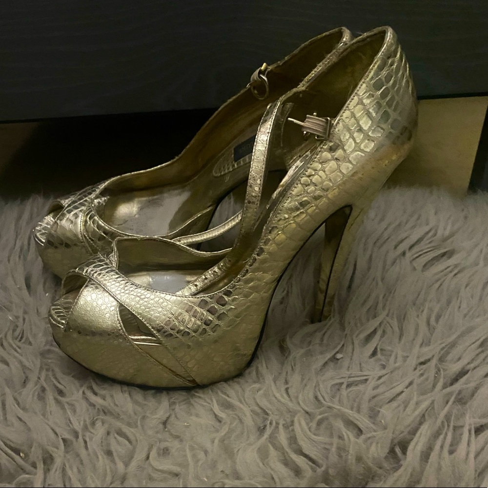 Steve Madden pumps